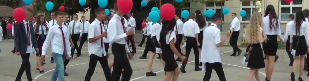 Ballagási ünnepség a Kossuth iskolában_Moment